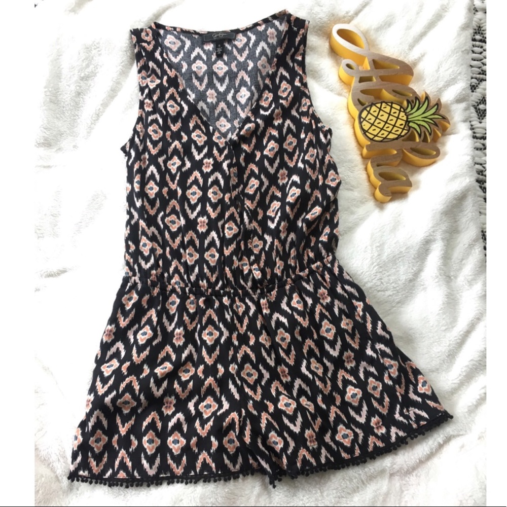 Jessica Simpson Geometric Print Romper